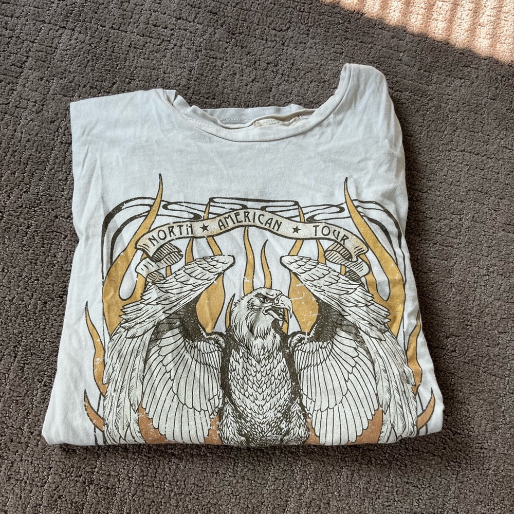Altar’d state graphic t shirt size small